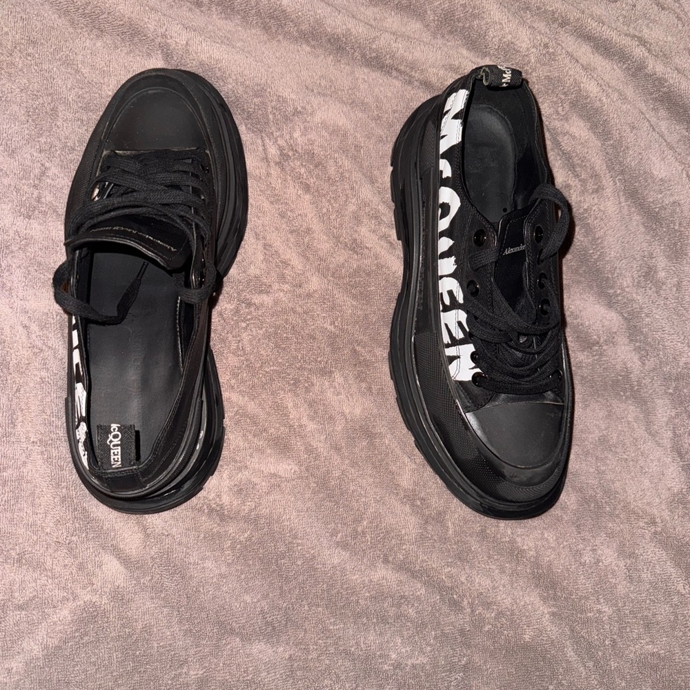 Alexander McQueen boots worn 3 times